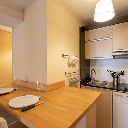 & Le Petit Marronnier / Place Bellecour 2 Apartment